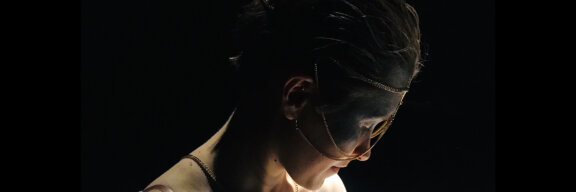 ArianeTuisi-HeadJewelry