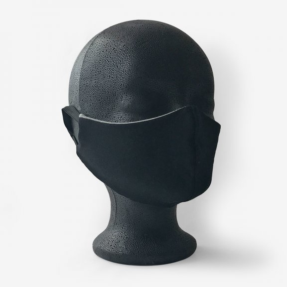 ArianeTruisi-Mask-black1heller